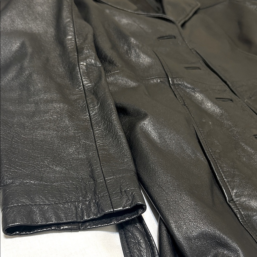 Vintage Jacqueline Ferrar Black Leather Coat with attached belt - Picture 12 of 12